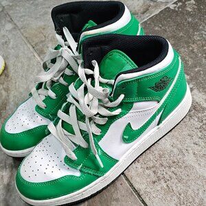 Jordan Mids Youth